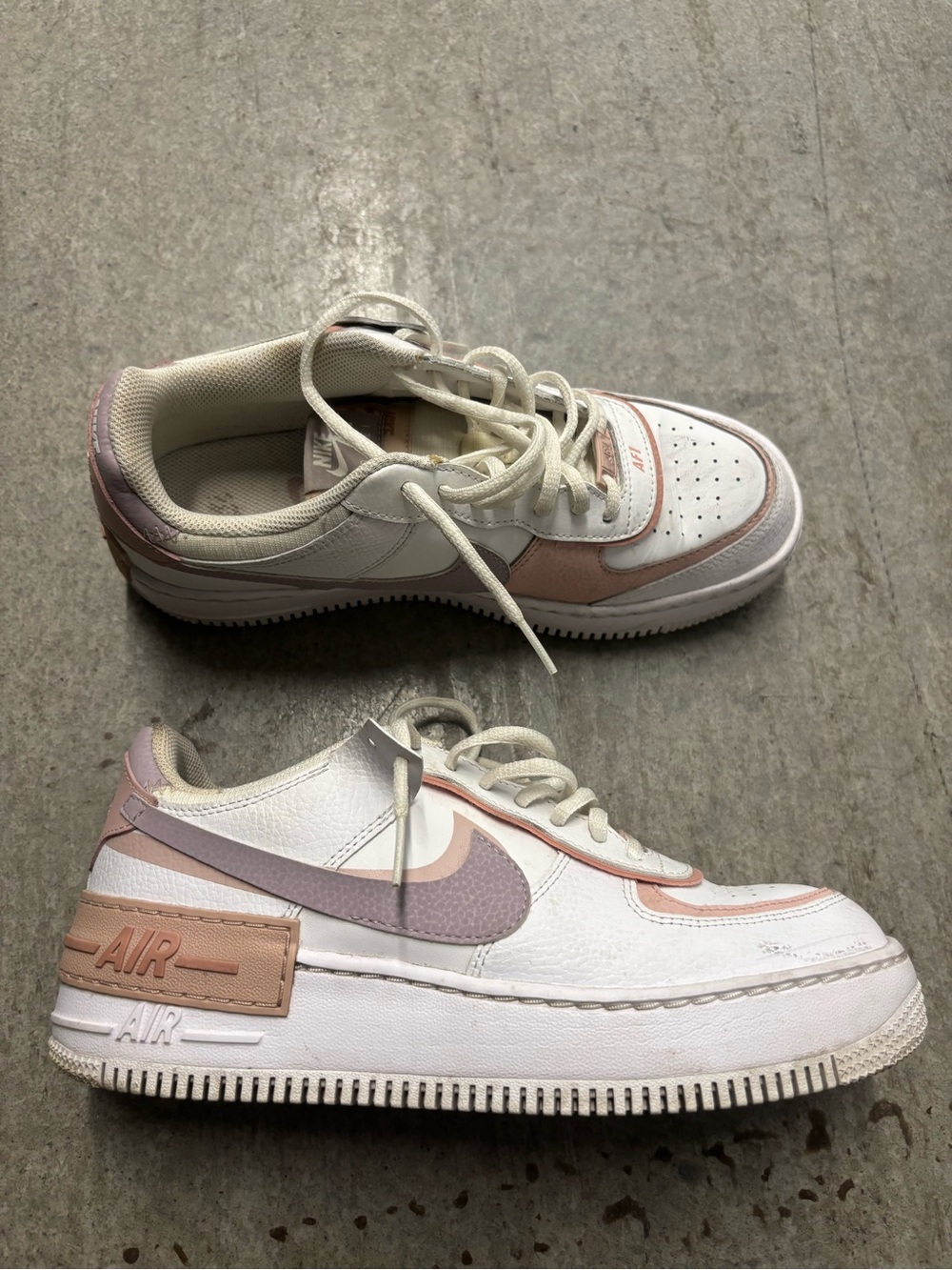 Nike Sneakers in White with Pink  Accents